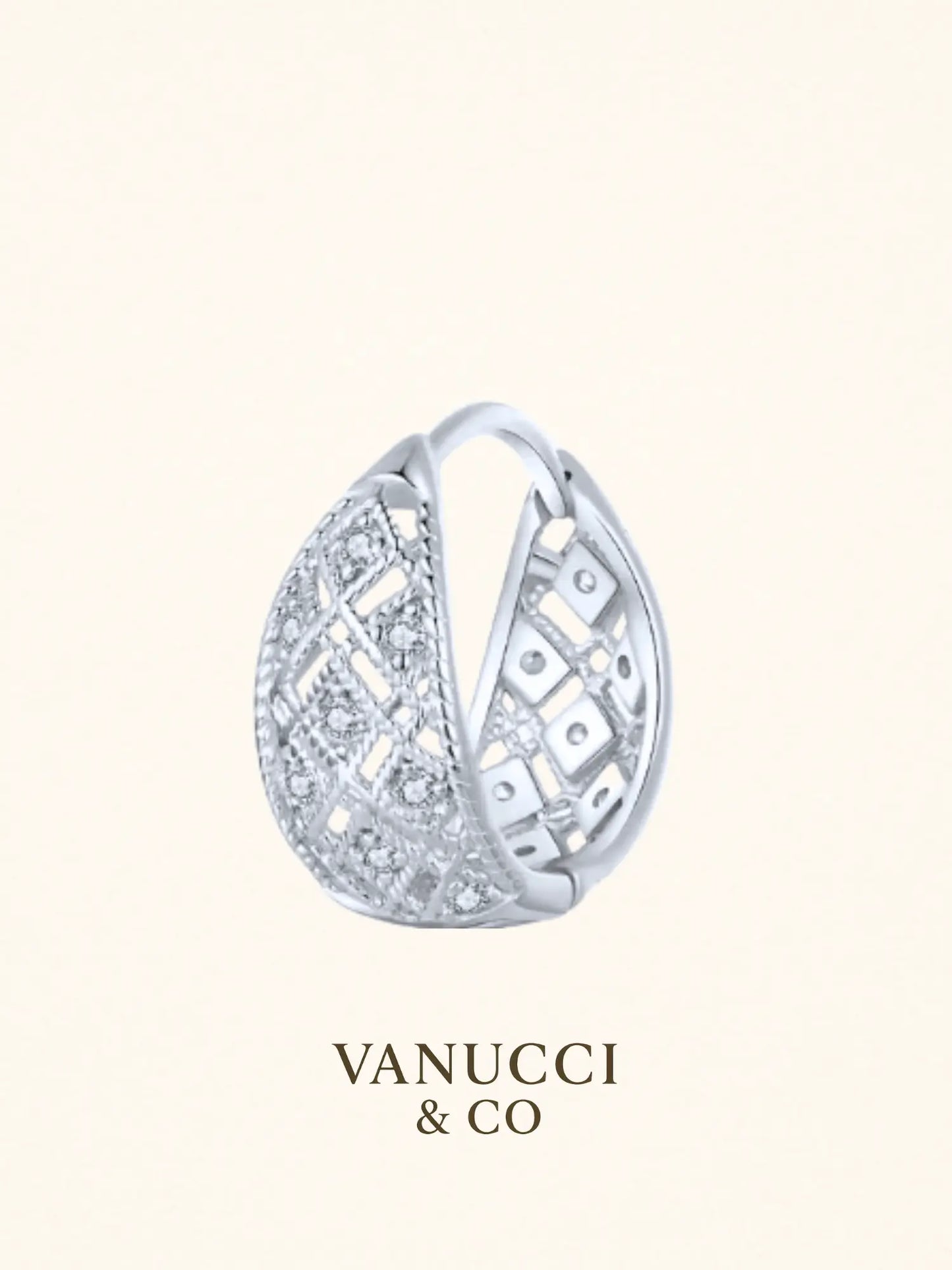 Arete huggie encaje circonias blancas plata - VANUCCI & CO