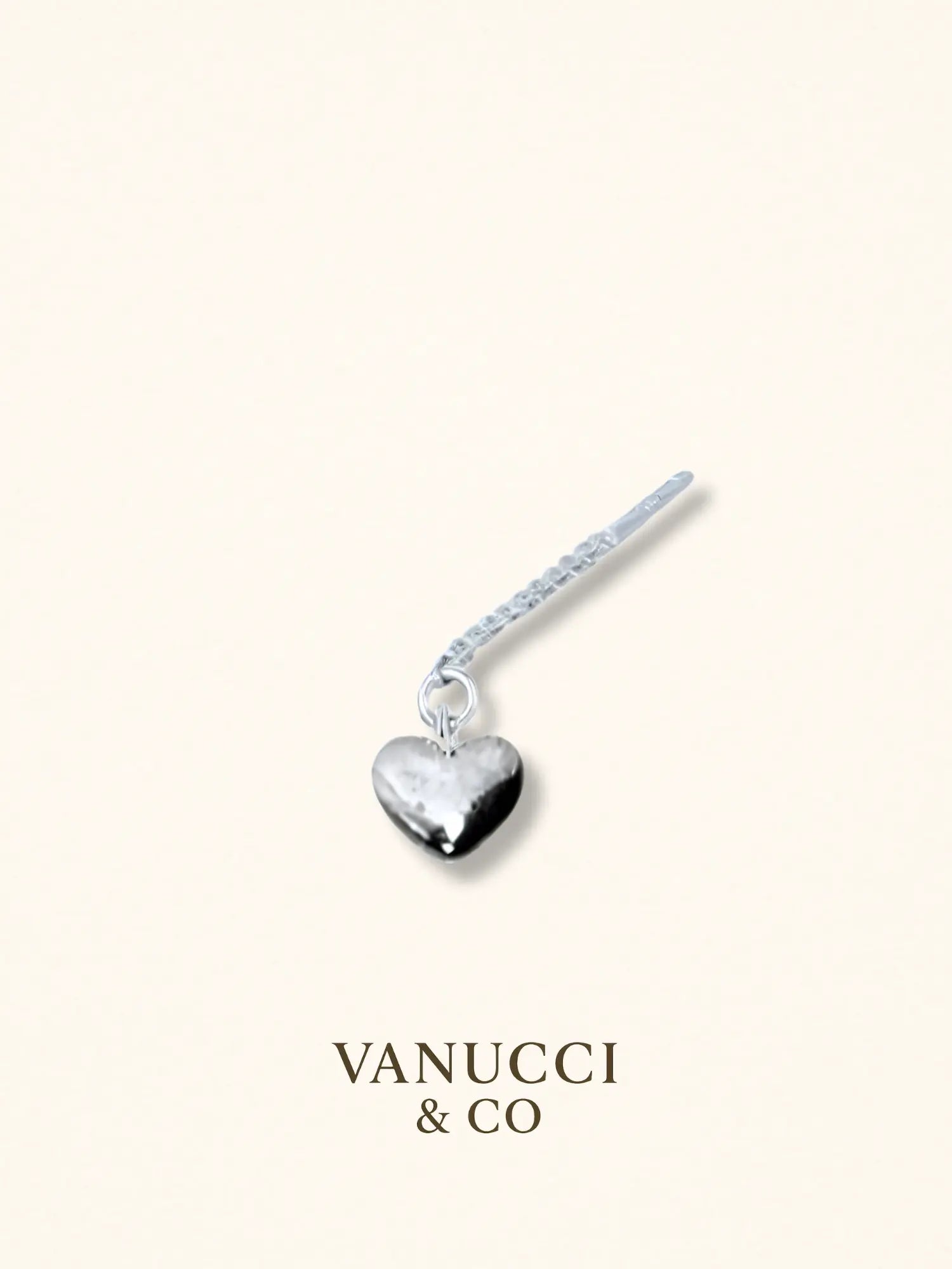 Arete largos varilla corazón liso Plata 925 - VANUCCI & CO